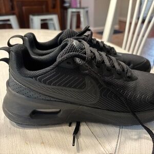 Nike Air Max Nuaxis